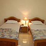Adb Rooms Hotel Vallabh Darshan