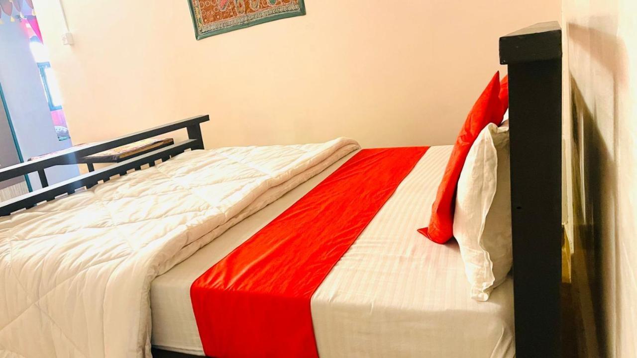 Dilbar Safari Hostel *