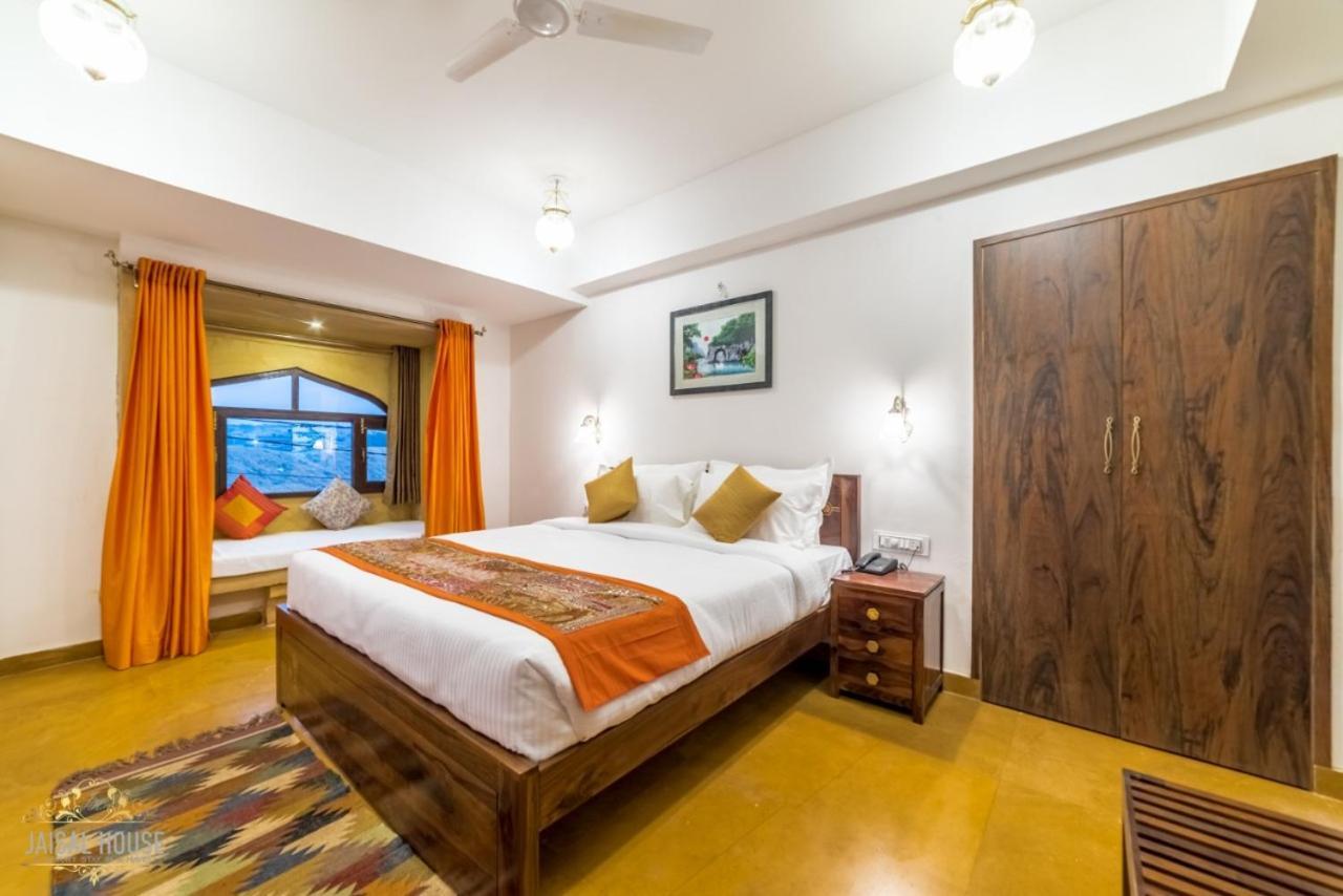 Jaisal House 3*
