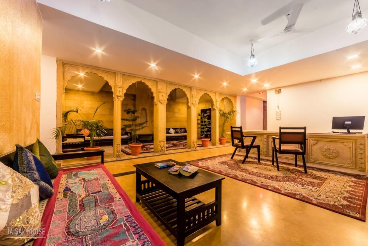 Jaisal House Hotel 3*