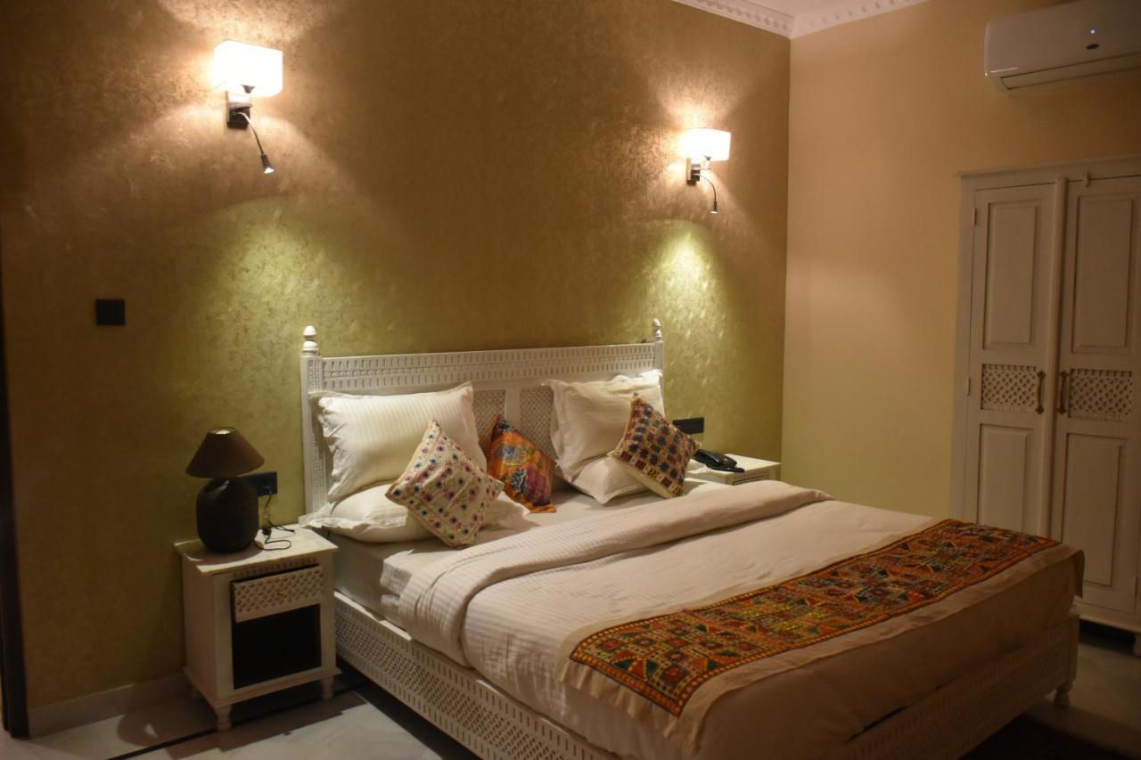 K D Palace - Heritage On *