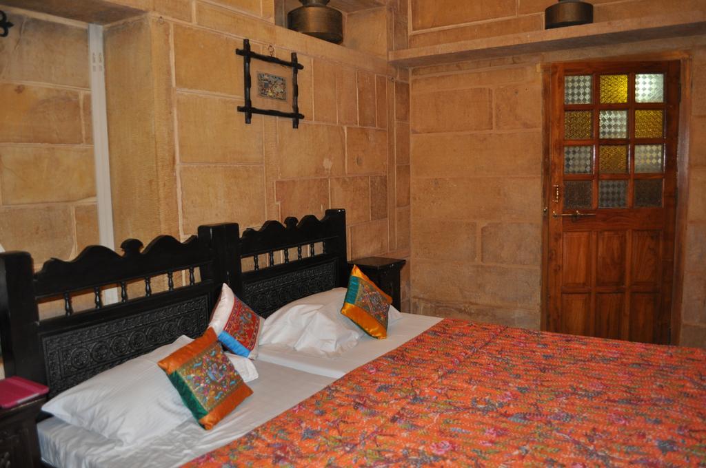 Hotel Shahi Palace 3*