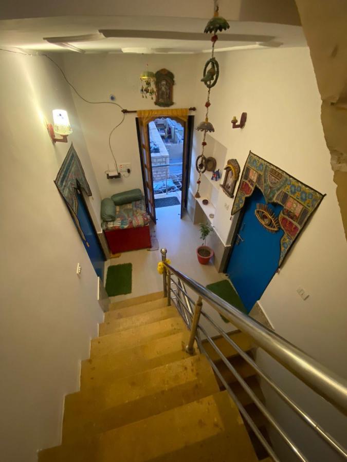 Blue Eye Backpackers Hostel *