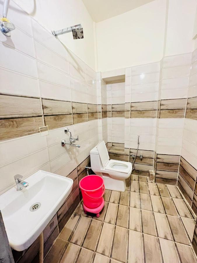 Hotel Gujarati Palace 4*