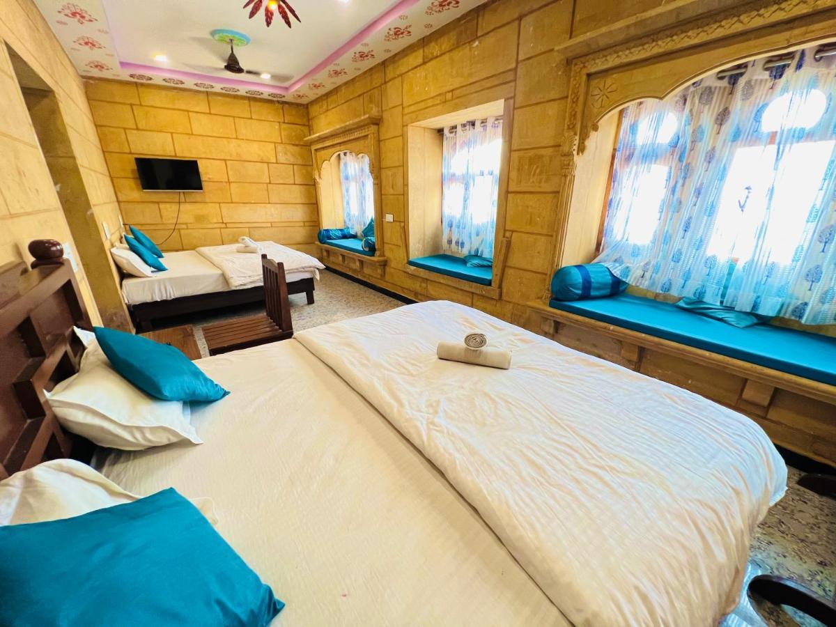 Gujarati Palace Hotel 4*