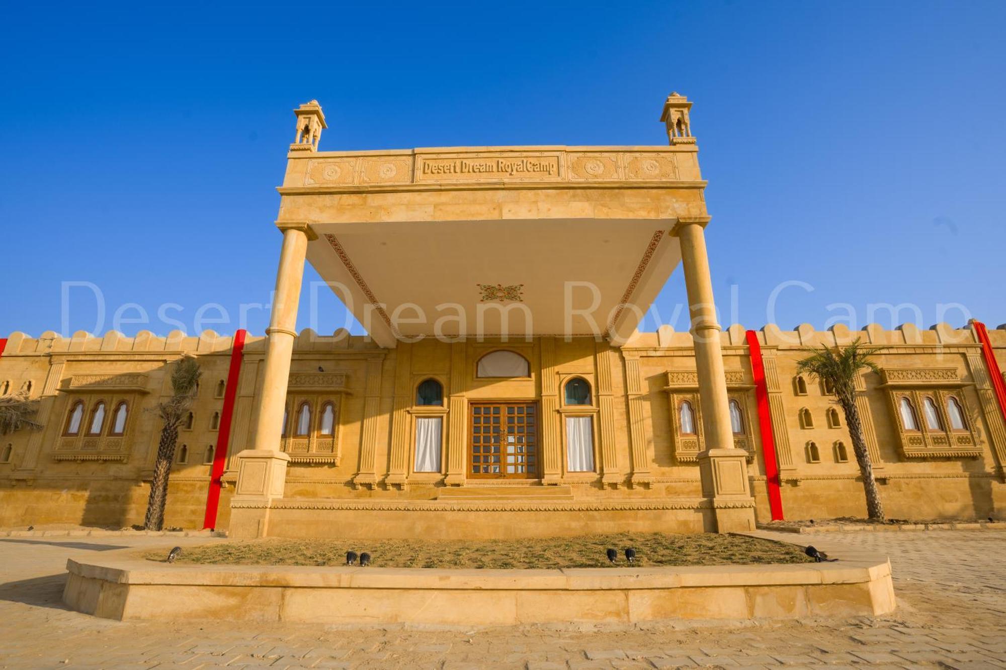 Desert Dream Royal Camp With Pool Resort 3*