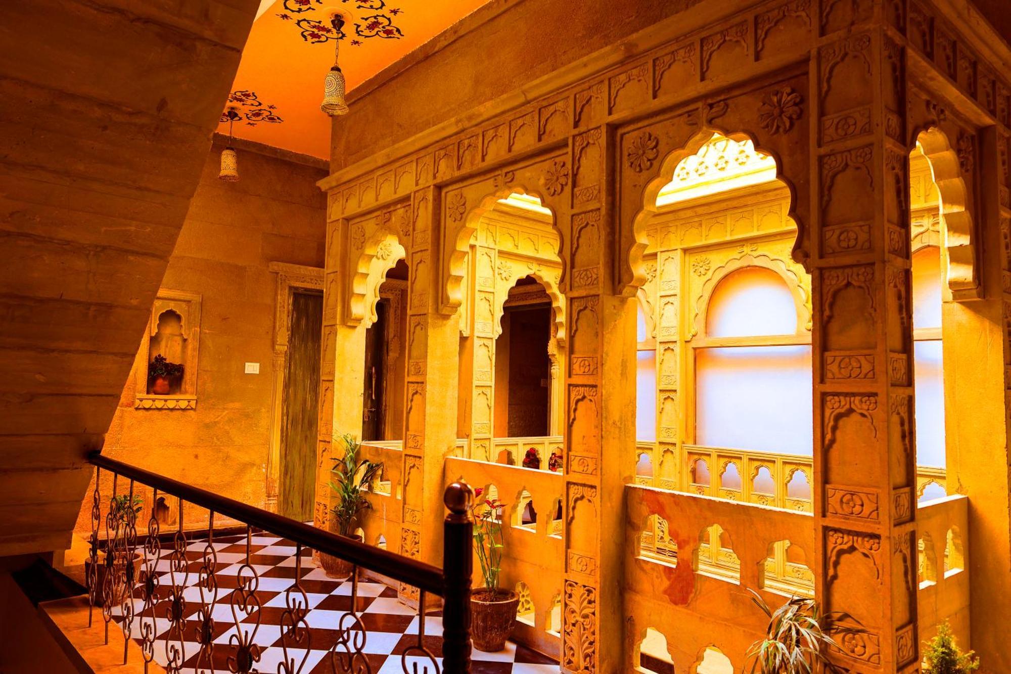 Garh Meera - A Sensational Boutique