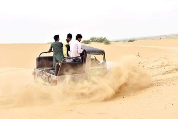 Hotel Deluxe Gujrat & Desert Camp Jaisalmer