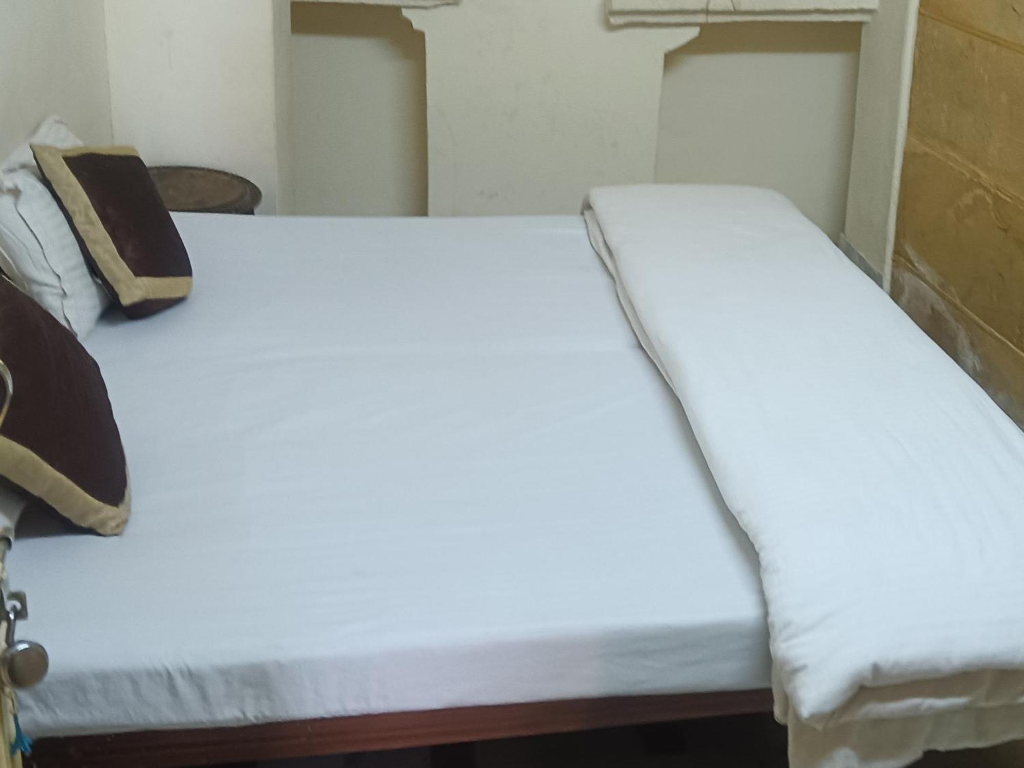 Ideal Guest house *