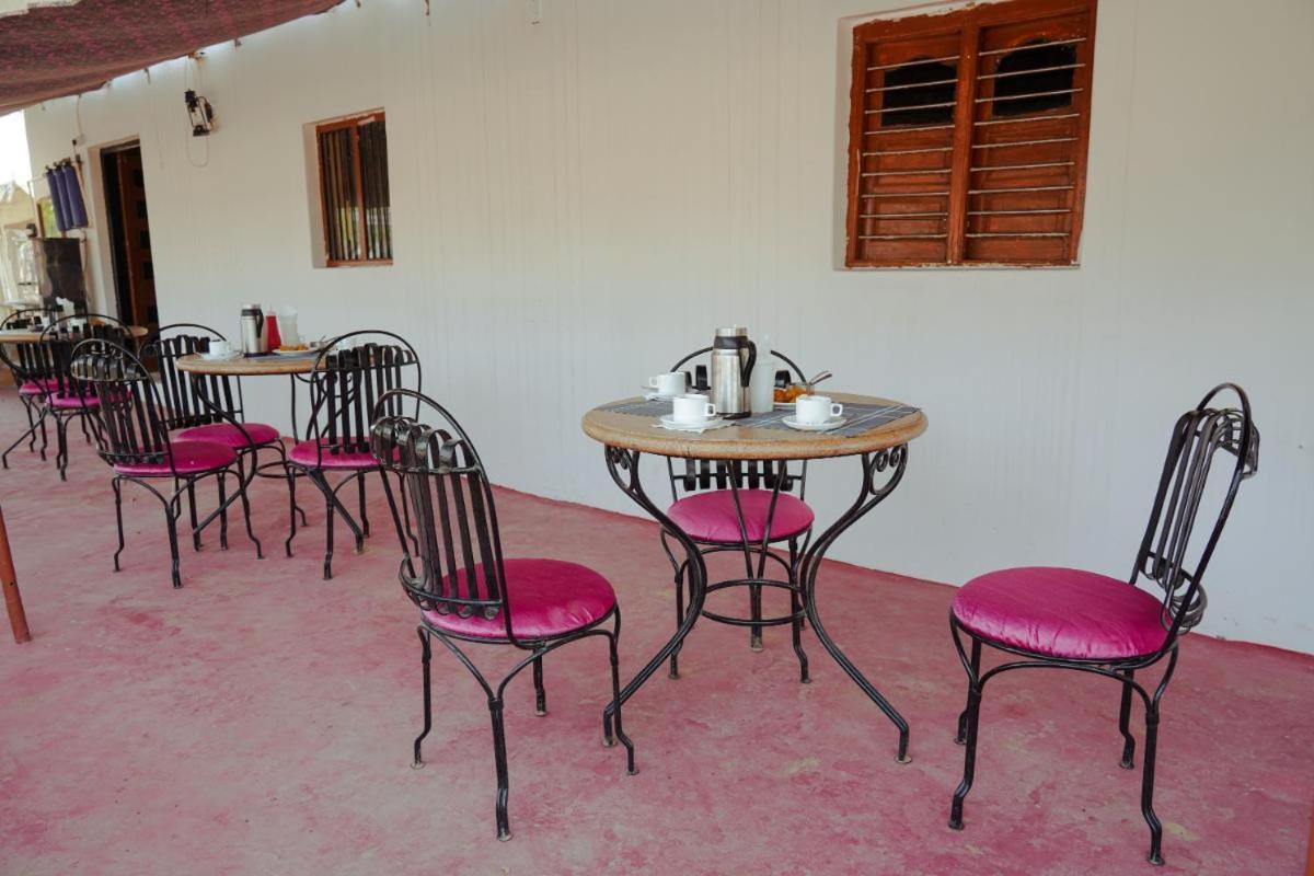 Resort Desert Camp