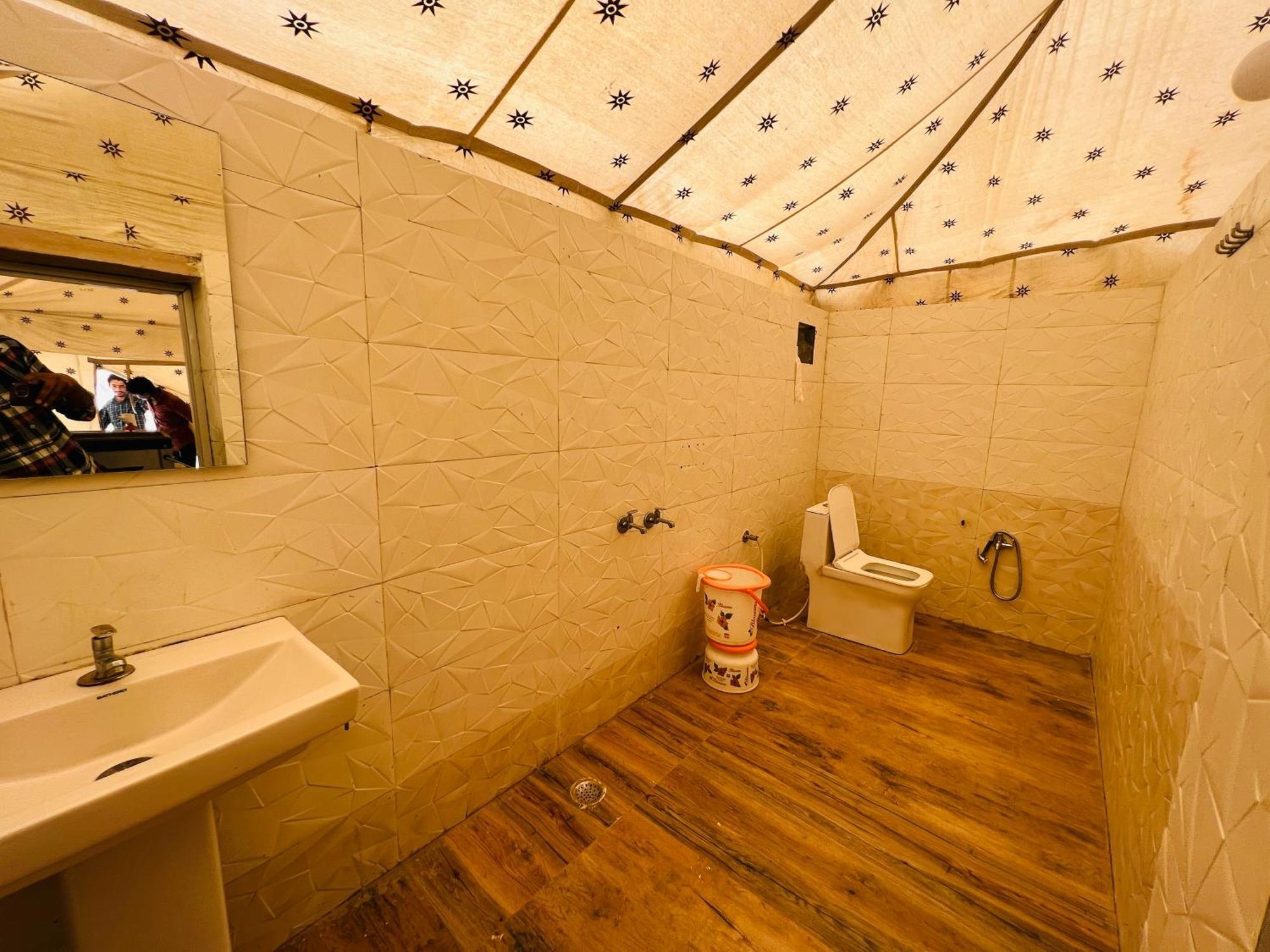 Hotel The Saffron Desert Camp 4*