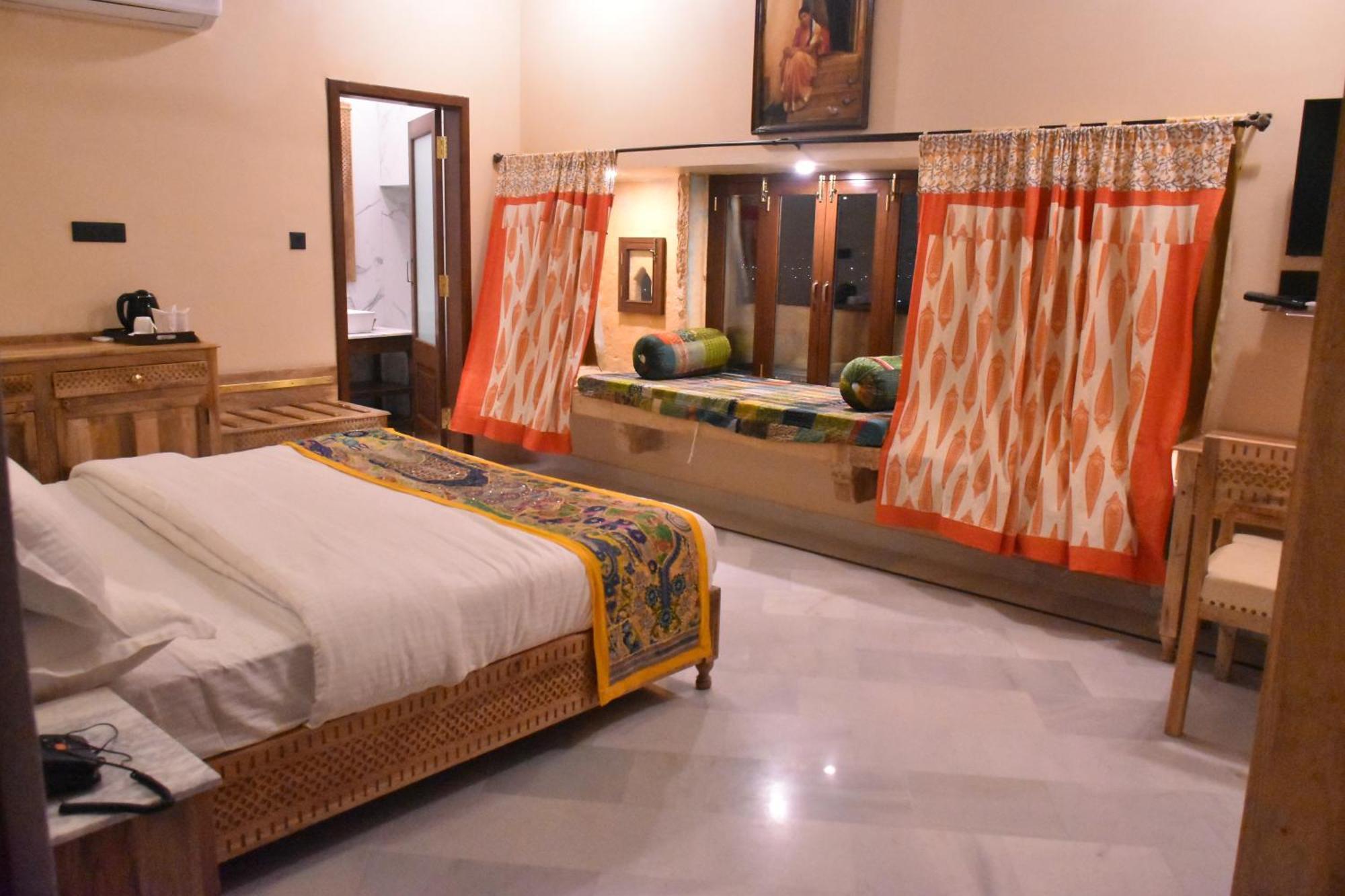 Hotel K D Palace - Heritage On