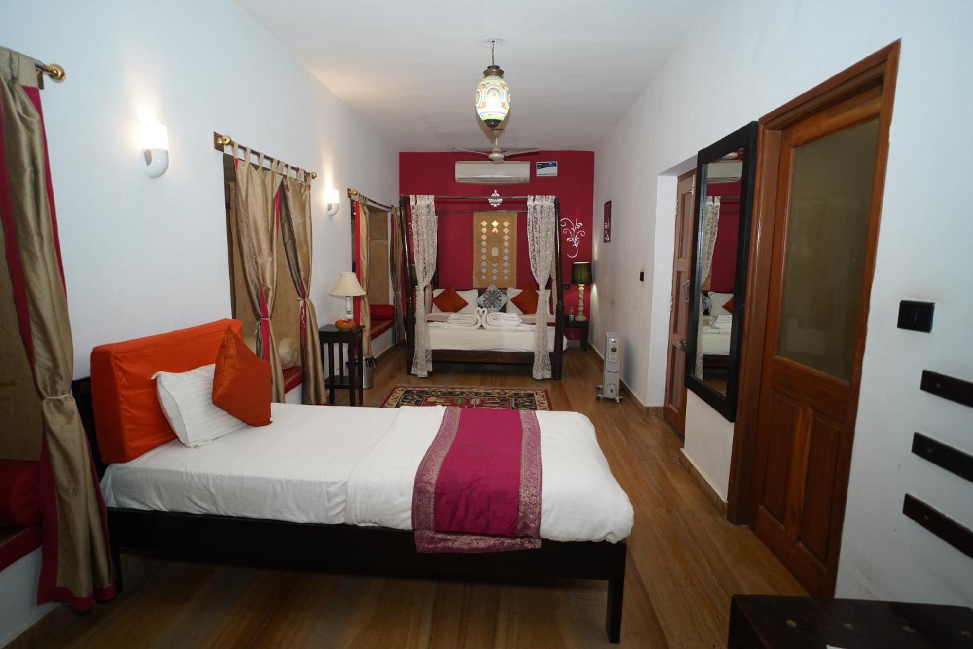 Hotel Jaisan Haveli 3*