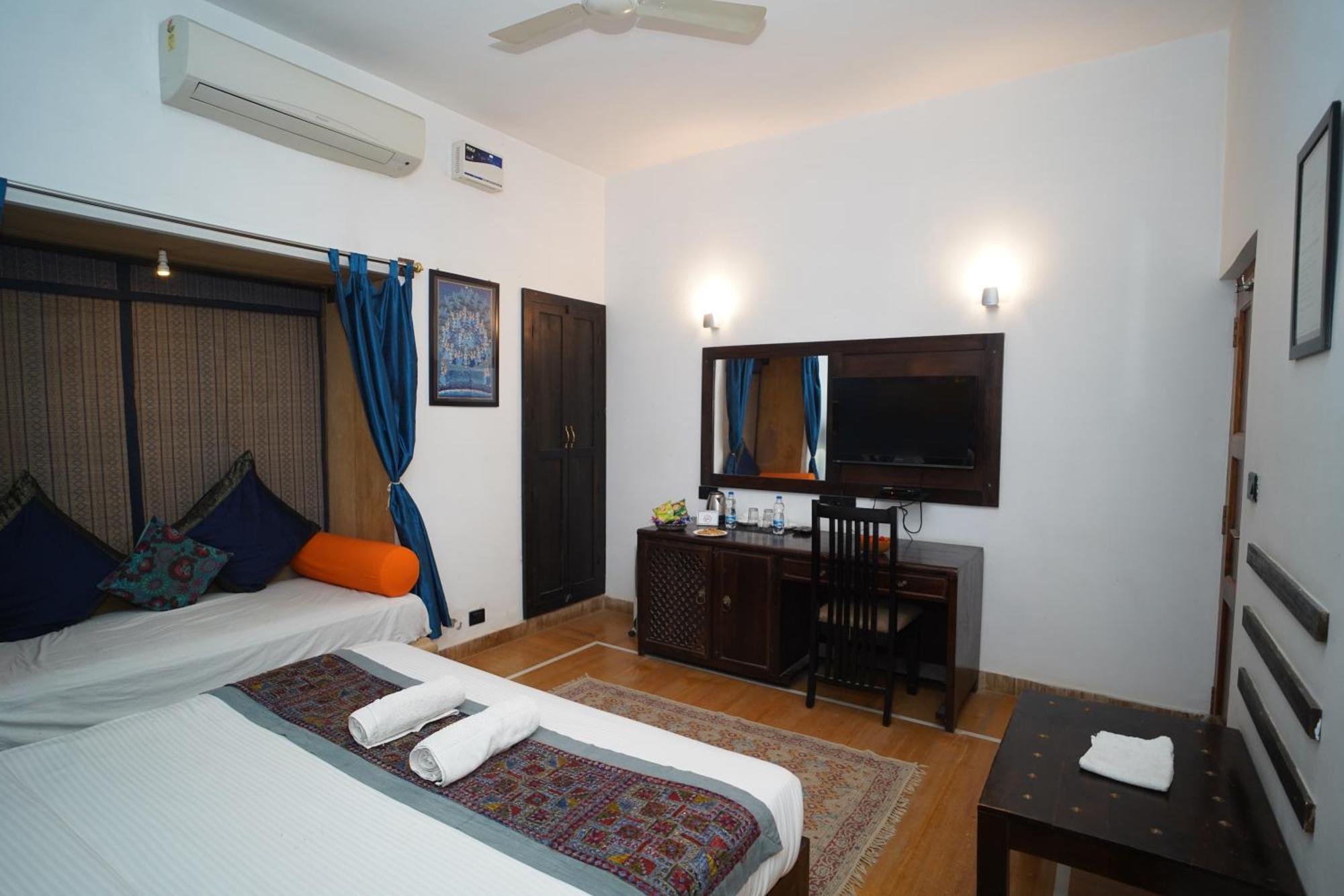 Jaisan Haveli Hotel 3*
