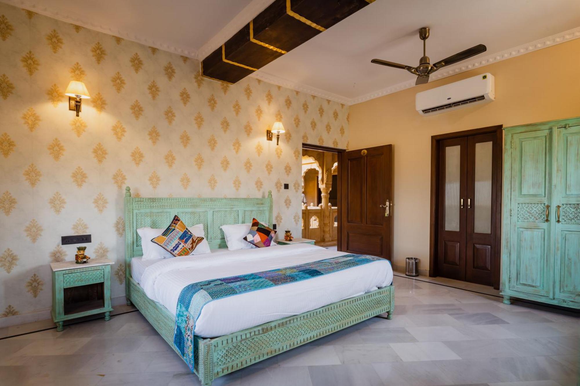 Hotel K D Palace - Heritage On *