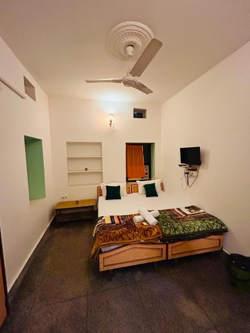 Hotel Lemonade 3*