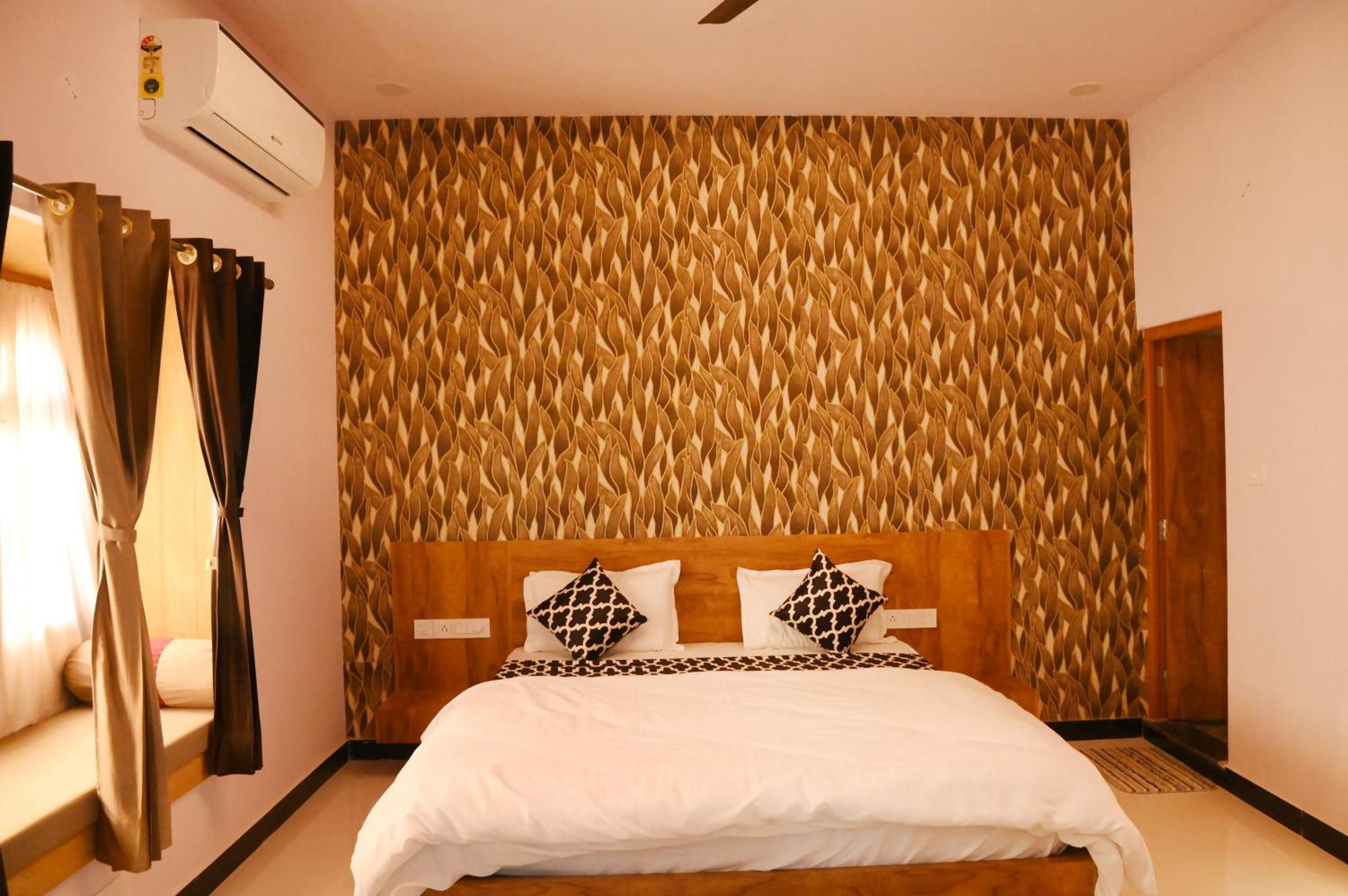 The Travel Bug Hotel Jaisalmer