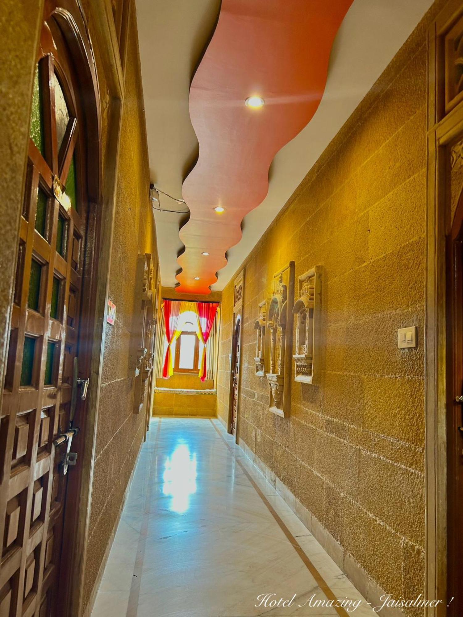 Amazing Hotel 2*