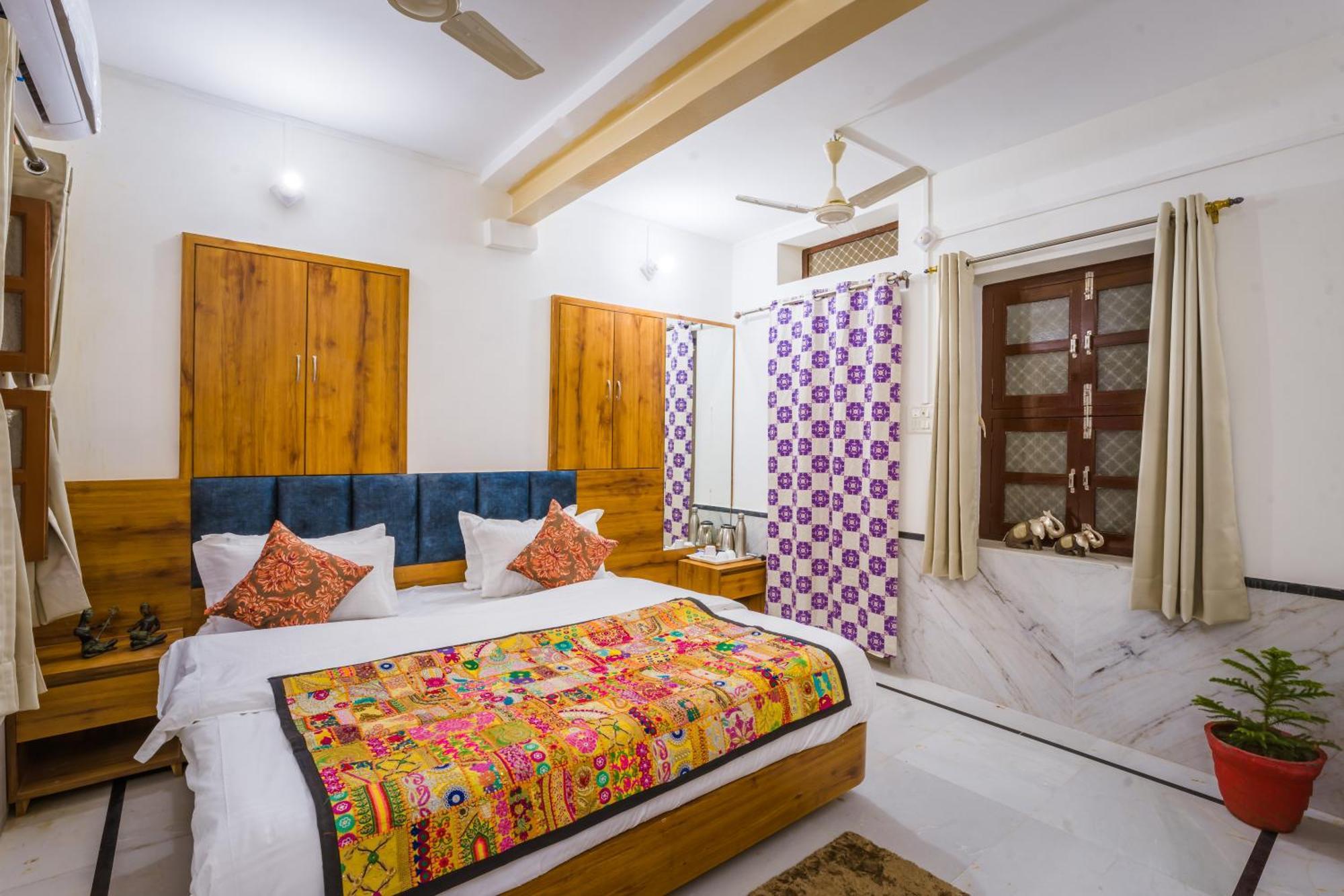 Hotel Ratan