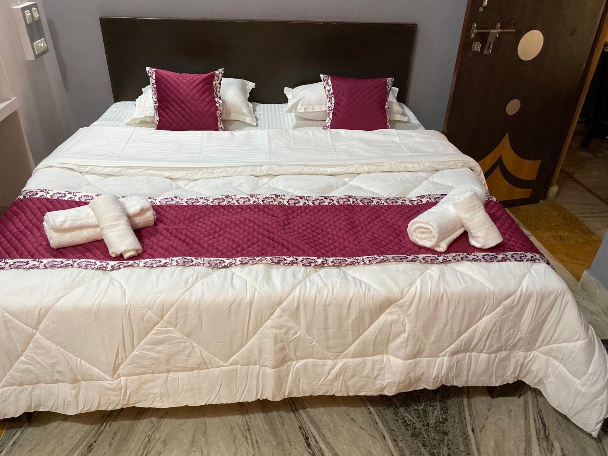 Hashim Hotel 3*