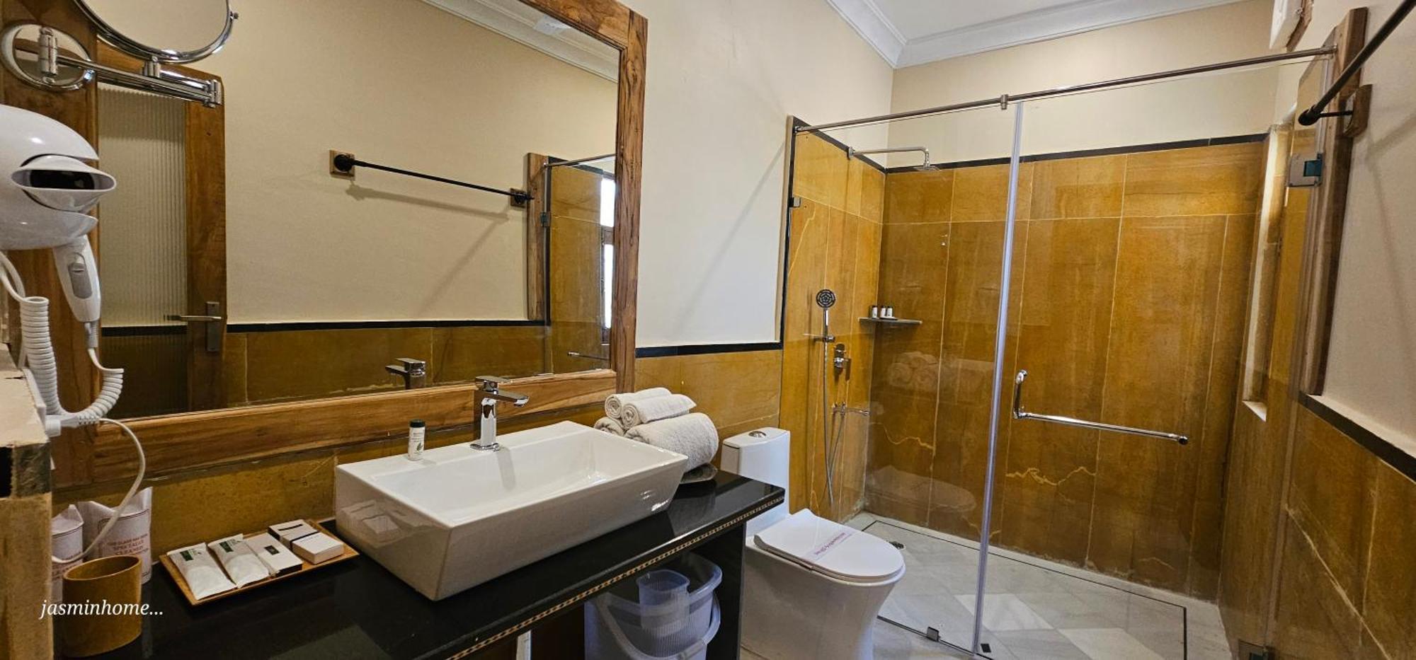 Jasmin Hotel 3*