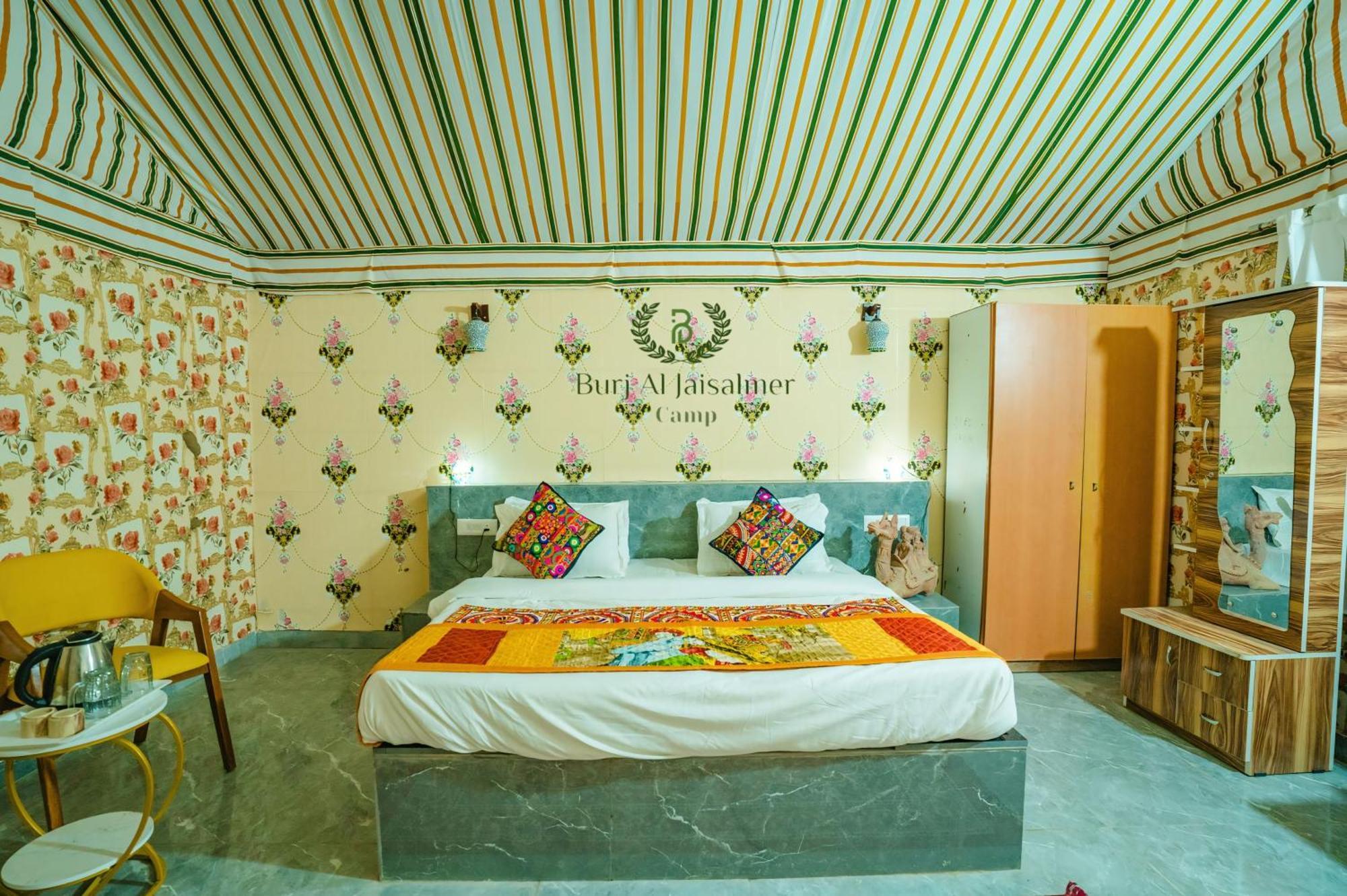 Burj Al Luxury Desert Camp Resort 5*