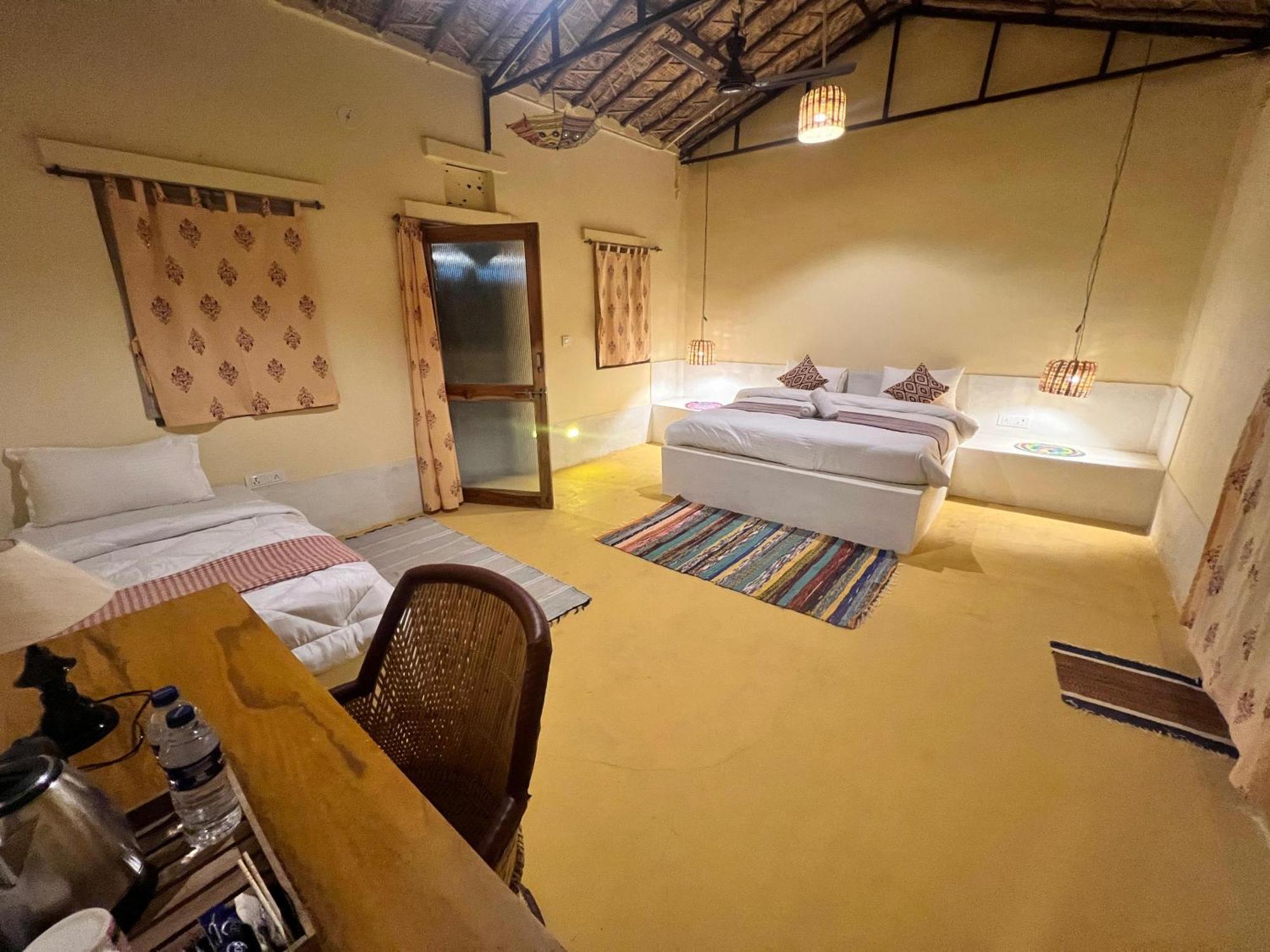 Vijay Bagh Resort *