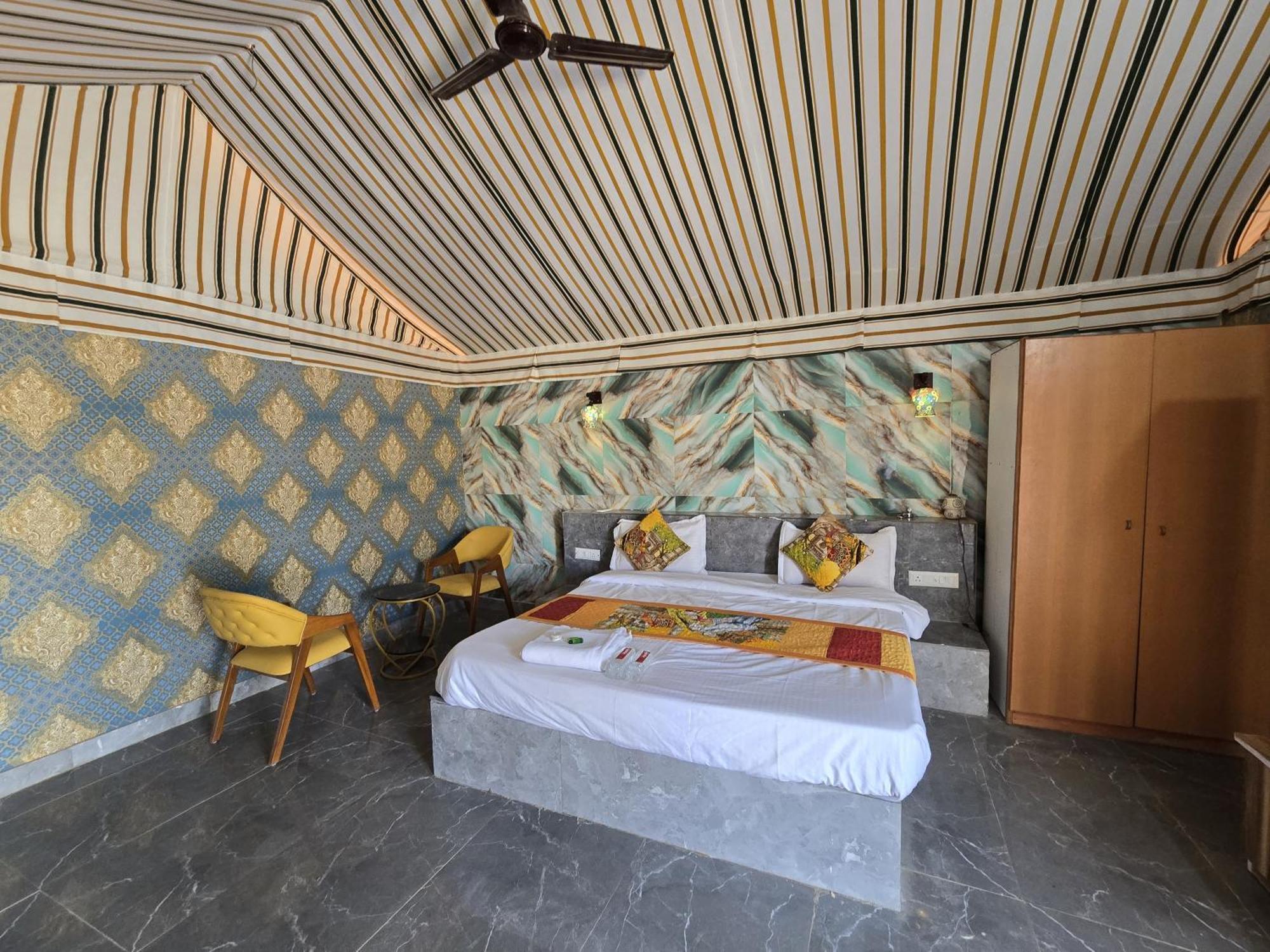 Emirates Luxury Desert Camps Luxury tent Jaisalmer