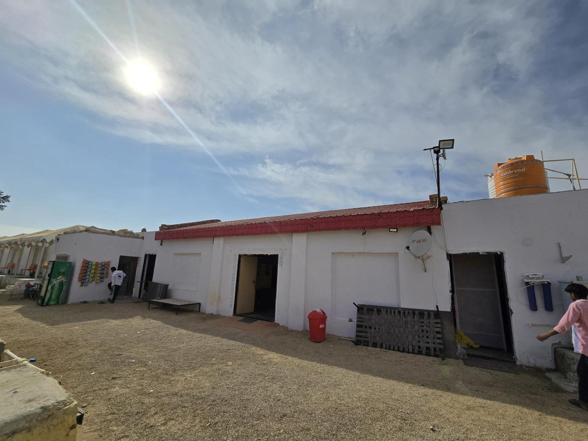 Emirates Luxury Desert Camps Luxury tent