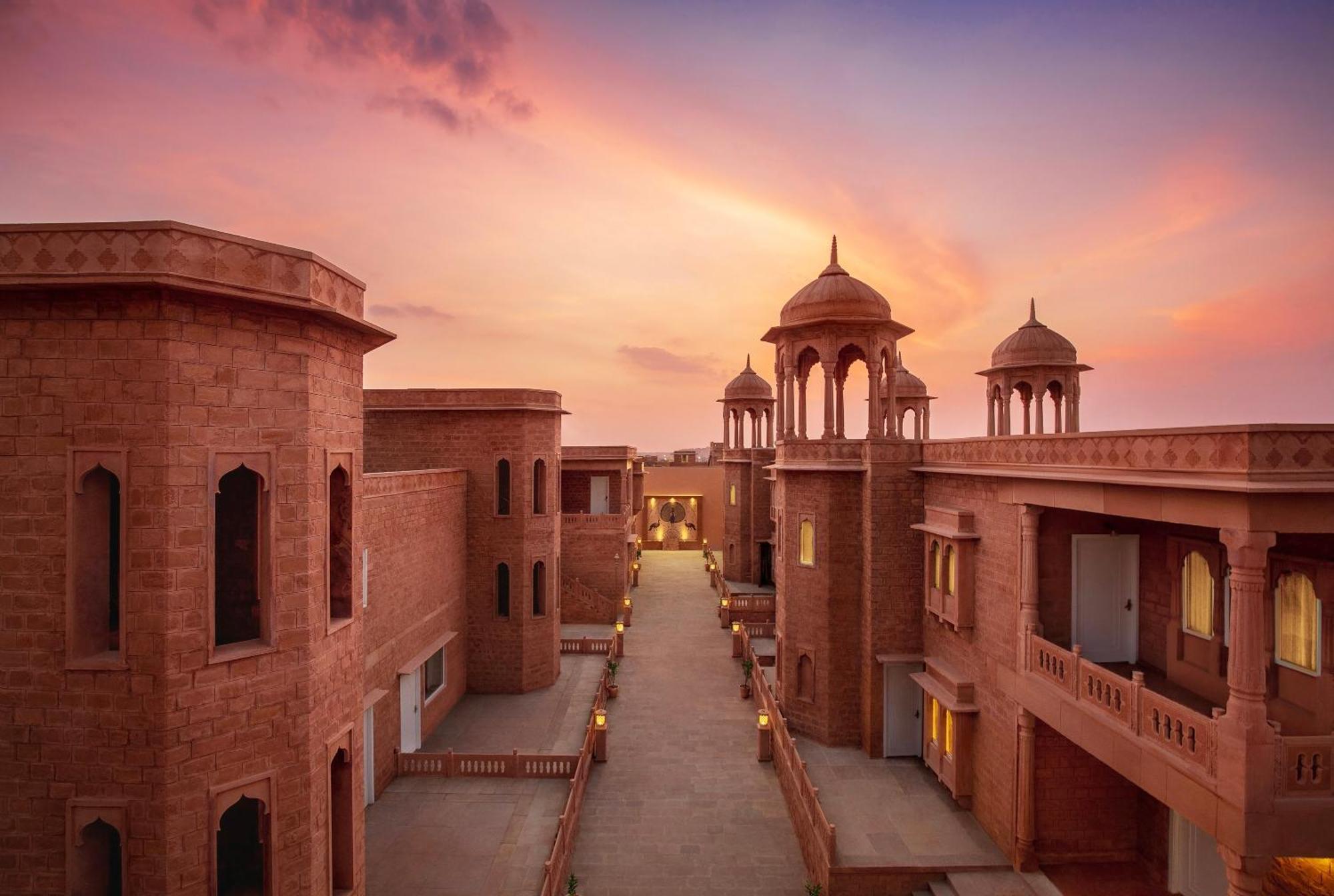 Storii By Itc Hotels, 5*