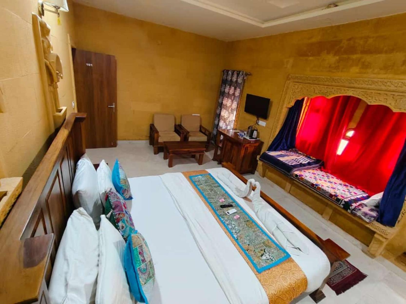 Sunrise Hotel 3*