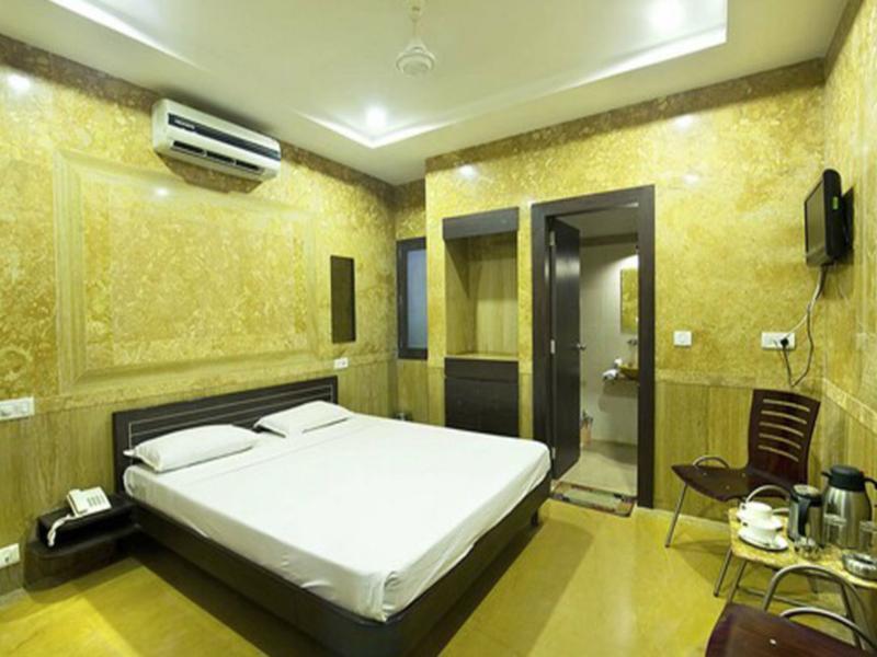 Shanti Residency Hotel 2*