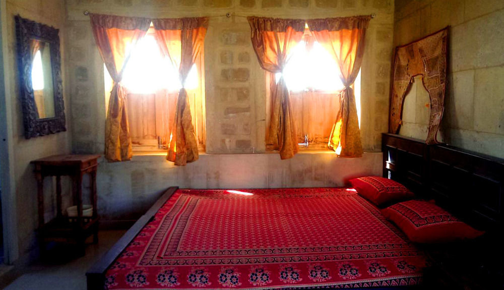 Arya Haveli Hotel 2*