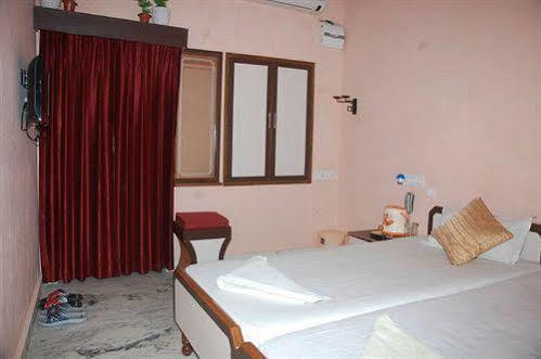 Hotel Jaisal Palace