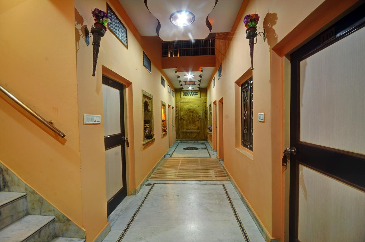 Jaisal Palace Hotel 2*