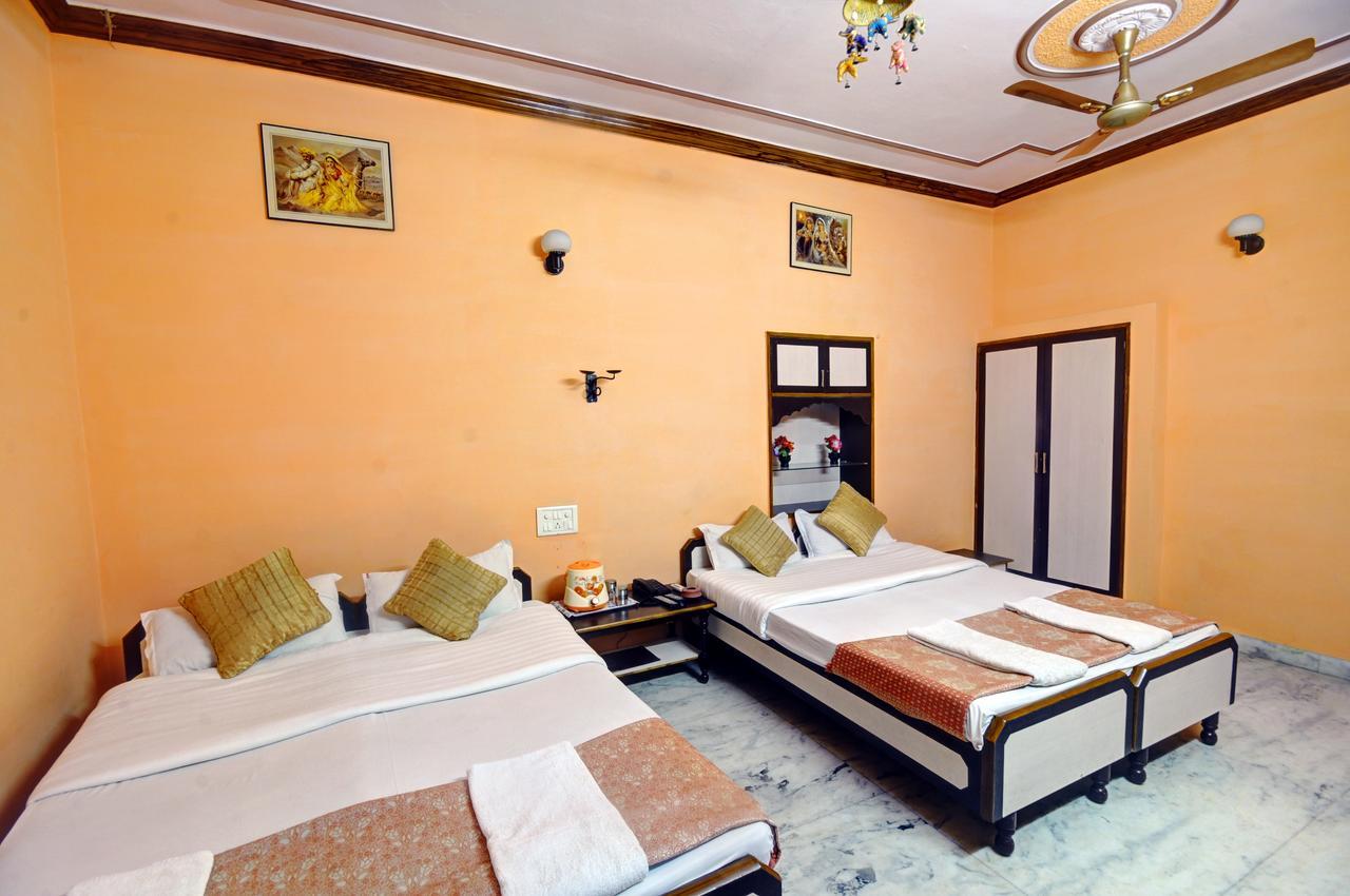 Jaisal Palace Hotel