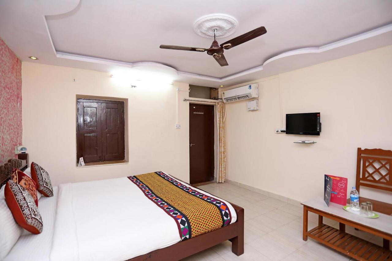 Oyo 7426 Classic Hotel