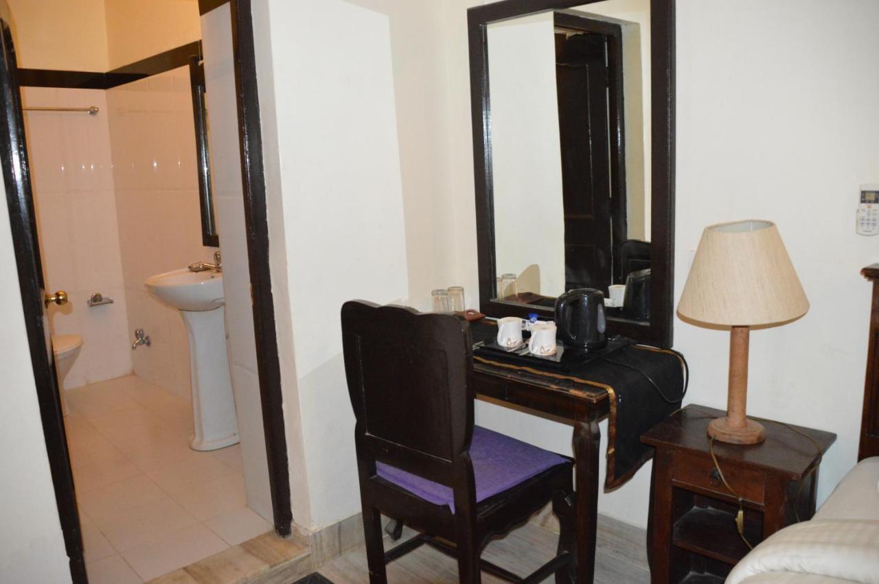 Hotel Shahi Garh