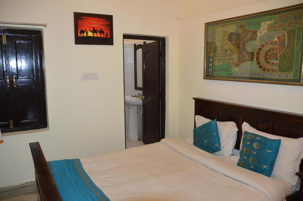 Hotel Shahi Garh