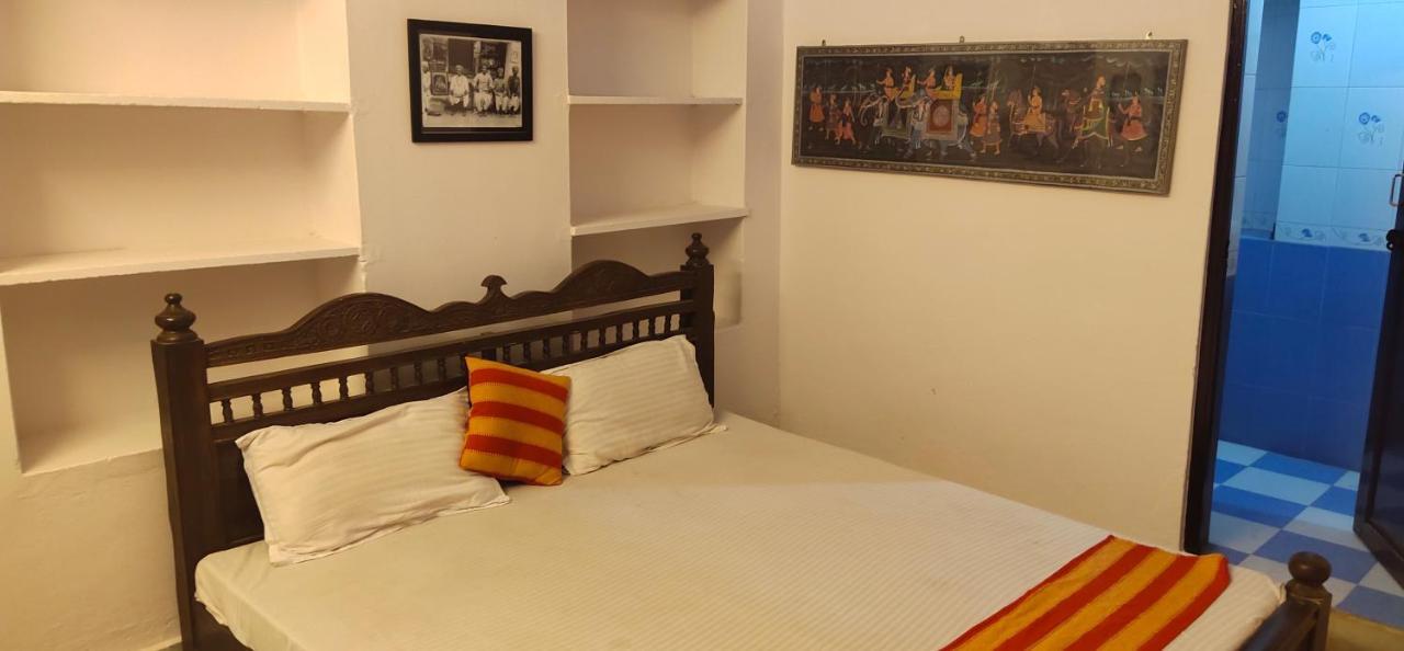 Hotel Arya Haveli
